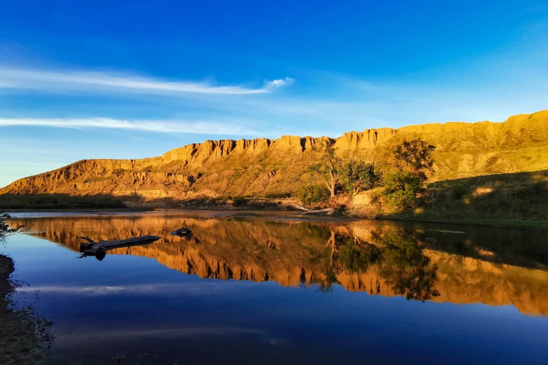 Cutbanks at Strathcona Island Park
